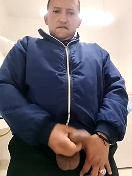 Hachi28 online show from 04/15/26, 12:49