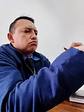 Hachi28 online show from 04/10/26, 05:20