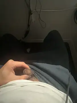 awesomemilkss online show from 06/04/26, 03:00