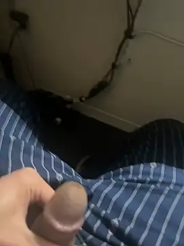 awesomemilkss online show from 04/15/26, 03:01