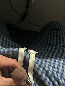 awesomemilkss online show from 05/04/26, 03:21