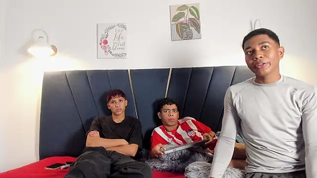 Snapshot of alexx_cum18 chatting on 03/12/26, 01:48 alexx cum18 online show from 03/12/26, 01:48