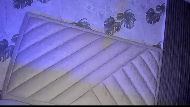 Snapshot of SarahRizof chatting on 03/13/26, 05:12 SarahRizof online show from 03/13/26, 05:12