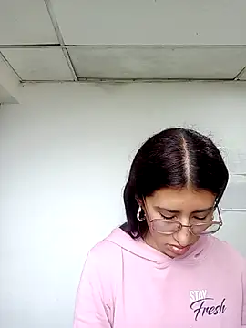 Snapshot of Esperanza__hot chatting on 02/27/26, 12:38 Esperanza hot online show from 02/27/26, 12:38