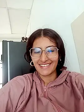 Snapshot of Esperanza__hot chatting on 02/14/26, 07:14 Esperanza hot online show from 02/14/26, 07:14