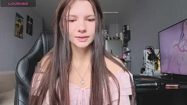 Snapshot of Alisa_Hetfy chatting on 04/10/26, 07:15 Alisa Hetfy online show from 04/10/26, 07:15