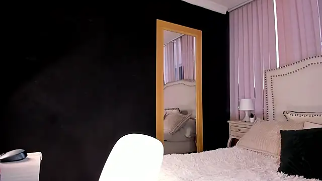 madii lenon online show from 03/28/26, 08:43