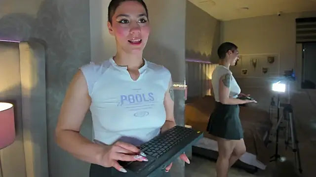 Raven1fox online show from 04/14/26, 03:44