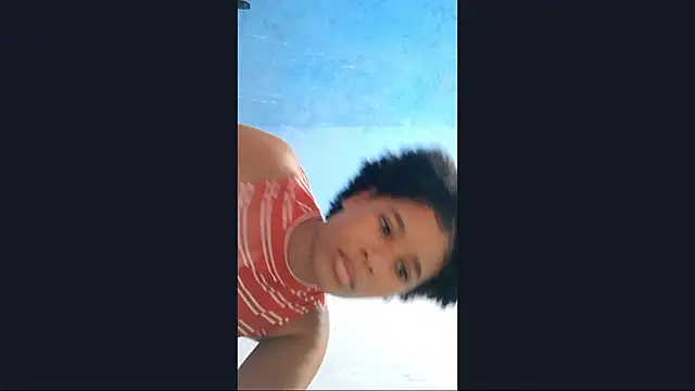 Snapshot of MadelynStamant chatting on 02/17/26, 12:24 MadelynStamant online show from 02/17/26, 12:24