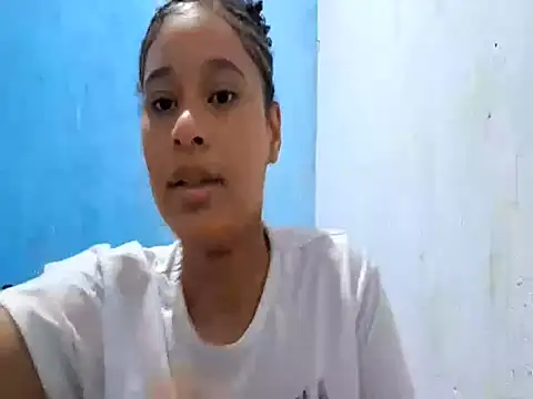 MadelynStamant online show from 04/15/26, 01:48