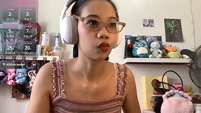 GloryKulikowski online show from 03/27/26, 02:20