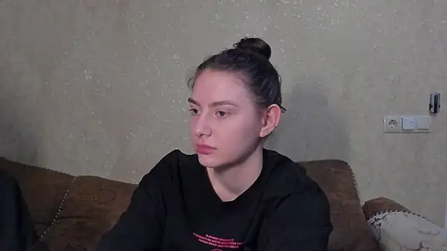 love lina muuur online show from 02/23/26, 03:34