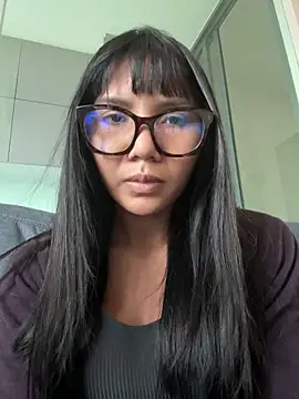 Snapshot of Alittleasaingirl chatting on 02/12/26, 10:59 Alittleasaingirl online show from 02/12/26, 10:59