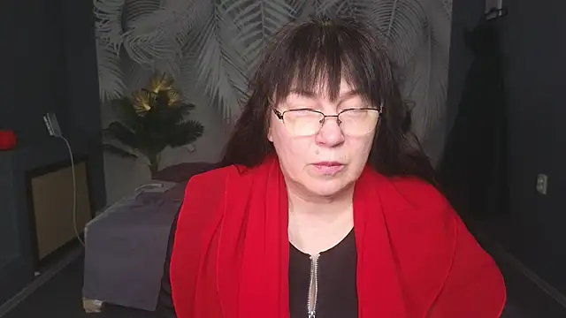 Tori Twirl online show from 02/25/26, 06:57