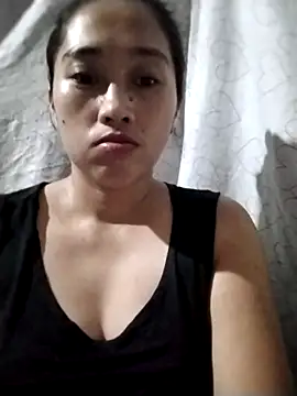 Snapshot of Latina_29 chatting on 02/14/26, 03:40 Latina 29 online show from 02/14/26, 03:40