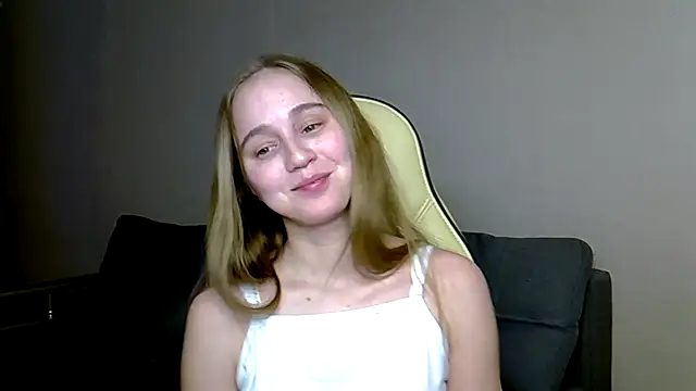 Snapshot of christimontero chatting on 02/27/26, 06:30 christimontero online show from 02/27/26, 06:30