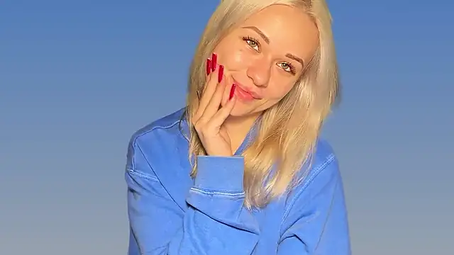 Leylia Lily online show from 04/18/26, 05:37