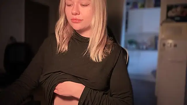 Leylia Lily online show from 03/04/26, 12:13