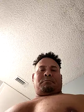 Snapshot of DriedupPharos chatting on 04/15/26, 03:01 DriedupPharos online show from 04/15/26, 03:01