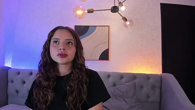 MAGIC EMMA  online show from 05/09/26, 03:43