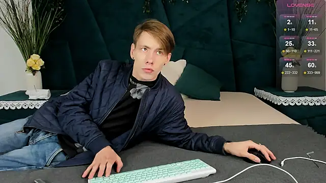 Erick Wilson online show from 11/30/25, 06:03