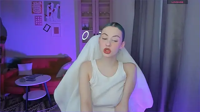 AdeleBabyGirl online show from 03/26/26, 04:55