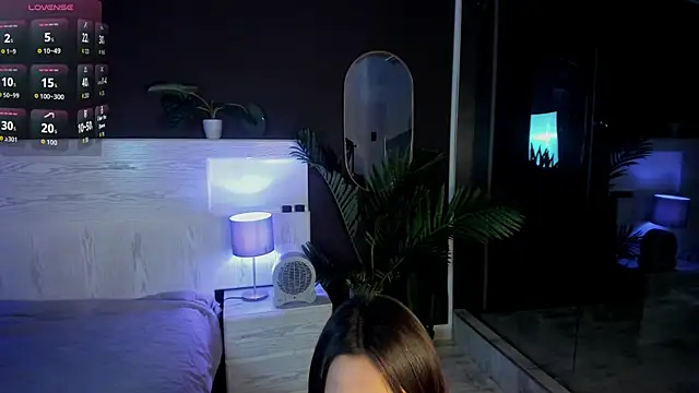 Snapshot of Mia_noiir chatting on 06/19/26, 04:07 Mia noiir online show from 06/19/26, 04:07