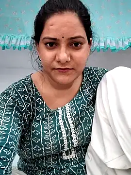 Snapshot of Anushka_Singh0 chatting on 07/14/26, 05:45 Anushka Singh0 online show from 07/14/26, 05:45