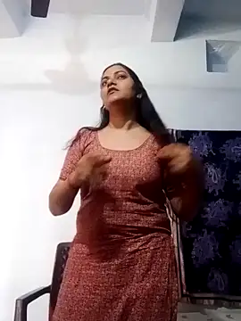 Anushka Singh0 online show from 02/19/26, 04:09