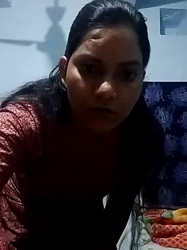 Snapshot of Anushka_Singh0 chatting on 03/05/26, 04:25 Anushka Singh0 online show from 03/05/26, 04:25