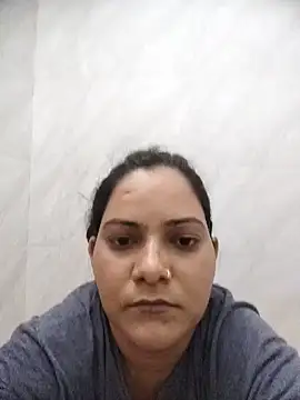 Snapshot of Anushka_Singh0 chatting on 06/15/26, 06:02 Anushka Singh0 online show from 06/15/26, 06:02