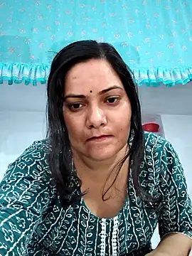 Snapshot of Anushka_Singh0 chatting on 04/06/26, 08:04 Anushka Singh0 online show from 04/06/26, 08:04