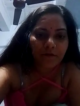 Snapshot of Anushka_Singh0 chatting on 03/21/26, 05:28 Anushka Singh0 online show from 03/21/26, 05:28