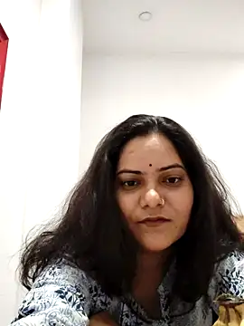 Snapshot of Anushka_Singh0 chatting on 06/05/26, 03:00 Anushka Singh0 online show from 06/05/26, 03:00