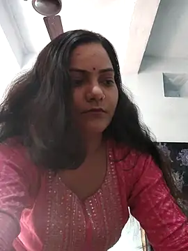 Snapshot of Anushka_Singh0 chatting on 03/30/26, 12:06 Anushka Singh0 online show from 03/30/26, 12:06