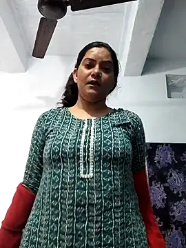 Anushka Singh0 online show from 04/18/26, 02:03