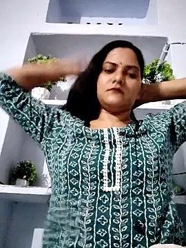 Anushka Singh0 online show from 05/12/26, 05:08