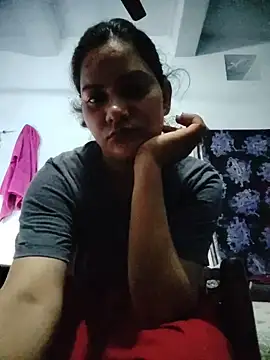 Snapshot of Anushka_Singh0 chatting on 06/05/26, 01:28 Anushka Singh0 online show from 06/05/26, 01:28