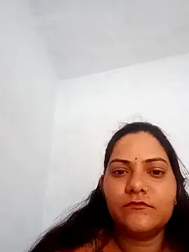 Anushka Singh0 online show from 02/14/26, 10:48