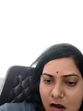 Anushka Singh0 online show from 04/30/26, 05:36