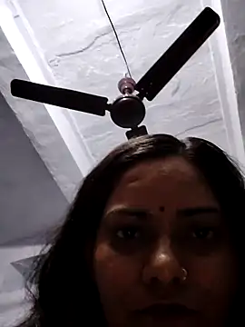 Anushka Singh0 online show from 05/04/26, 04:21