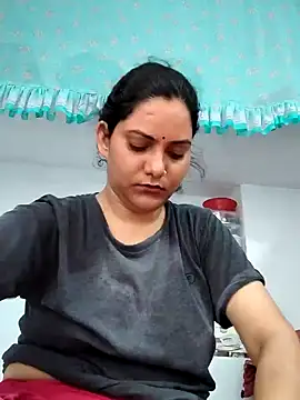 Snapshot of Anushka_Singh0 chatting on 06/30/26, 05:07 Anushka Singh0 online show from 06/30/26, 05:07