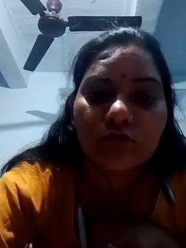 Snapshot of Anushka_Singh0 chatting on 03/10/26, 06:01 Anushka Singh0 online show from 03/10/26, 06:01