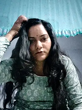 Snapshot of Anushka_Singh0 chatting on 03/28/26, 05:25 Anushka Singh0 online show from 03/28/26, 05:25