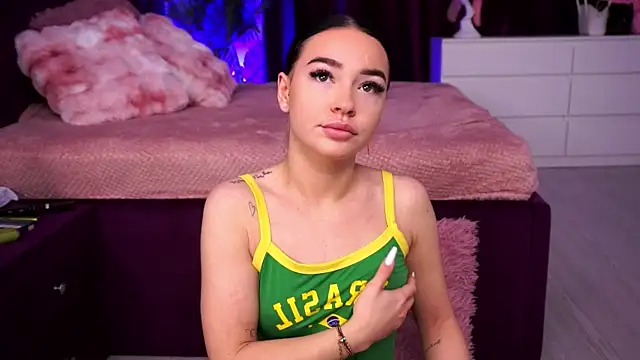 SashaLorrenz online show from 04/21/26, 05:25