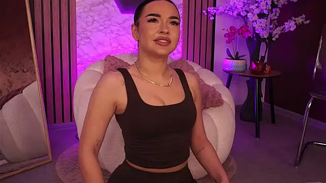 SashaLorrenz online show from 06/05/26, 02:23