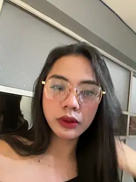 camillejoson online show from 04/09/26, 12:45