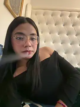 camillejoson online show from 04/08/26, 12:17