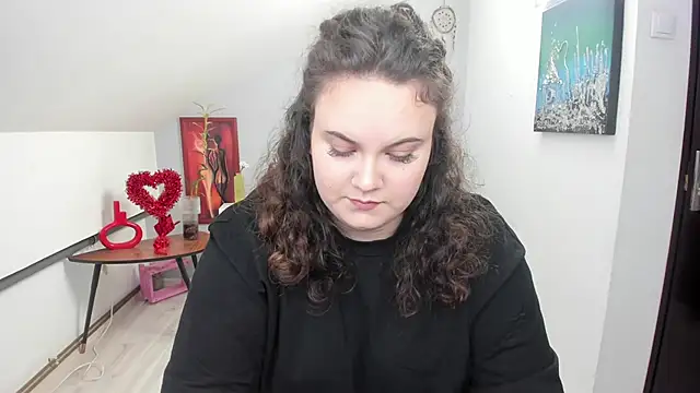 Snapshot of ElviraJoness chatting on 02/16/26, 12:15 ElviraJoness online show from 02/16/26, 12:15