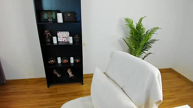 khloe starrr online show from 05/28/26, 03:51